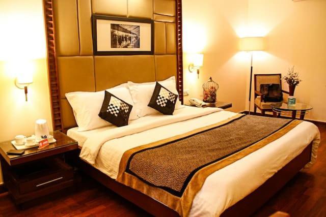 The Bmk Hotel Greater Kailash Delhi (National Capital Territory of India) Exterior foto